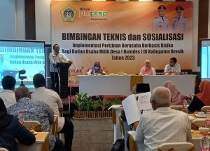 Optimalkan PAD Gresik, Dinas PM-PTSP Gelar Sosialisasi dan Bimtek ke BUMDes