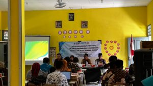 Program Studi S1 Manajemen Pendidikan Unesa Bekali Peningkatan Kompetensi Guru dan Kepala Sekolah di Bawean