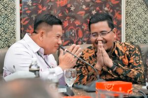 Wakil Ketua DPRD Jatim Anwar Sadad Terima Gubernur Narathiwat bahas pola peningkatan pendidikan dan ekonomi