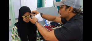 Ribuan Kacamata Gratis Dibagikan untuk Santri dan Pelajar Jember