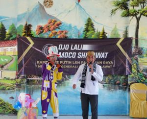 Grebeg Jumat, Ajak Warga Pasuruan Baca Shalawat
