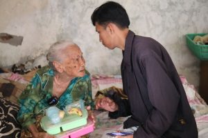Program Bantuan Permakanan Kemensos Bangkitkan Semangat Hidup Lansia dan Berdayakan Masyarakat