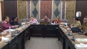 PKL Mojokerto Adukan Dinas SDA ke DPRD Jatim
