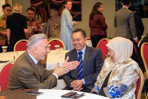 Gubernur Khofifah Berhasil Tarik Minat Tujuh Perusahaan Inggris untuk Proyek Investasi di Jatim