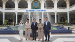 Anggota DPR Jepang Kunjungi Masjid Al Akbar Surabaya