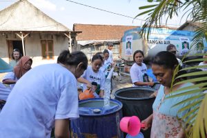 Relawan Kiai Muda Ganjar Salurkan Bantuan Air Bersih dan Himbau Masyarakat Lakukan Shalat Istisqa