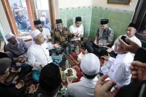 Silaturahmi ke Ponpes Nurul Islam, Ganjar Didoakan Jadi Presiden Indonesia