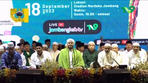 Satpol PP Jombang Sosialisasikan Gempur Rokok Ilegal Kepada Masyarakat dengan Bershalawat bersama Habib Syech