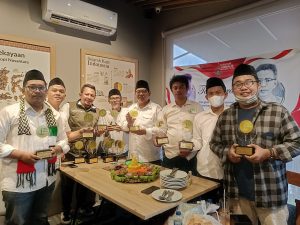 Jurnalis Nahdliyin Beri Penghargaan 16 Tokoh Muda Nahdliyin Inspiratif 2023