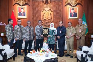 Wujudkan Inklusi Keuangan, Pemprov Jatim dan OJK Bangun Sinergi Optimalkan TPAKD