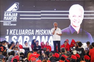 Ganjar Luncurkan Program Satu Keluarga Miskin Satu Sarjana, Warga: Doa Anak Saya Terkabulkan