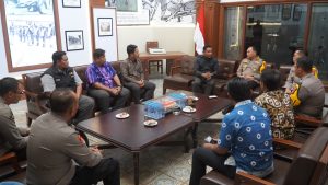 Perkuat Sinergitas, Bawaslu Kota Surabaya Kunjungi Polrestabes Surabaya