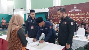 4.361 Anggota KPPS Se-Kecamatan Tambaksari Dilantik