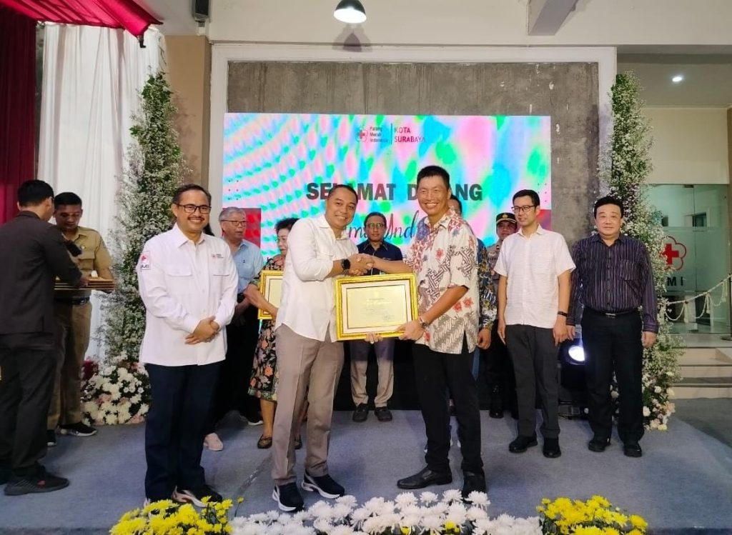 Wali Kota Surabaya Resmikan Gedung Baru PMI & Serahkan Penghargaan Kepada Para Donatur