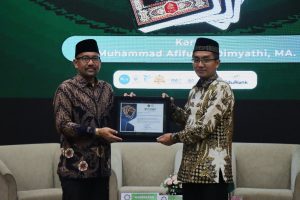 Pertama Kalinya di Indonesia, Monumental Writing Award Kitab Tafsir digelar UINSA Surabaya