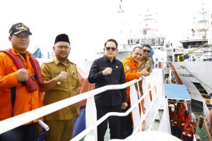 Lepas Bantuan ke Bawean, Pemprov Jatim Pastikan Kebutuhan Dasar Terpenuhi dan Masyarakat Terlindungi