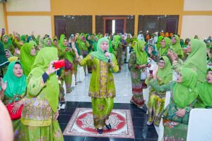 Di Pelantikan dan HBH Muslimat NU Sumut, Khofifah Ajak Rajut Kembali Persaudaraan Pasca Putusan MK Terkait Pilpres 2024