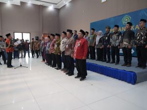 Melantik PPIH Embarkasi Surabaya Tahun 2024, Pj Gubernur Minta Petugas Terapkan 3 Prinsip