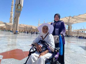 Sumirah Cita-Cita Naik Haji Sebelum Meninggal Akhirnya Tiba di Madinah