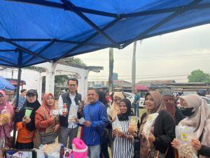 Lebih Strategis dan Nyaman, Balon Bupati Ade Wardhana Apresiasi Relokasi Pedagang Ciseeng