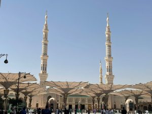 Jamaah Haji Bisa Dengarkan Khotbah Jumat di Masjidilharam dan Nabawi dalam Bahasa Indonesia