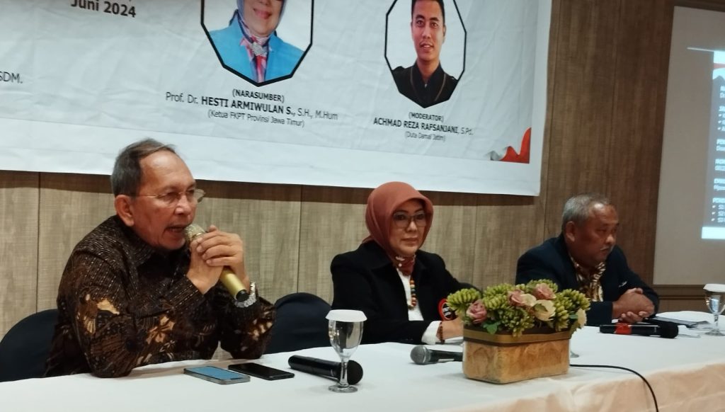 Sikap Kritis dan Kritik Bagian Demokrasi, Freddy Poernomo: Kaum Muda Tak Boleh Diam