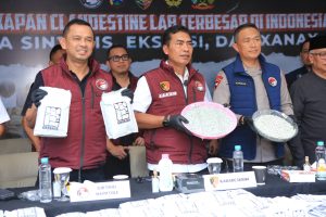Polisi Bongkar Pabrik Narkoba Terbesar di Indonesia