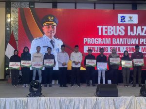 BAZNAS Kota Surabaya Tebus Ijazah untuk 754 Siswa SMA Sederajat Di Surabaya