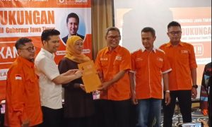 Daftar ke KPU Besok, Khofifah Emil Kantongi 5 Tambahan Partai Non Parlemen
