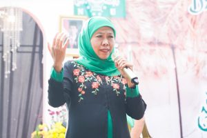 Khofifah Ajak Muslimat NU Jember Perbanyak Sedekah untuk Bantu Entaskan Kemiskinan Ekstrem