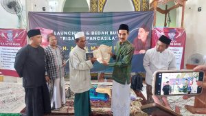 Launching Buku Risalah Pancasila di Bawean, Ulas Manuskrip Pemikiran KH. Asyiq Muqri