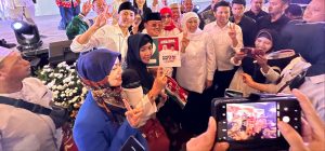 Khofifah-Emil Konsolidasikan Ratusan Relawan di Surabaya untuk Pilgub Jatim 2024