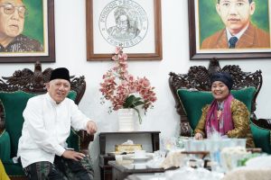 Berkunjung ke Pesantren Tebu Ireng, Luluk Sampaikan Visi Bagun Ekonomi Berbasis Pesantren
