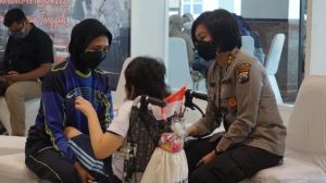 Polda Jatim Terus Berikan Dukungan Psikososial bagi Anak-anak Korban Covid-19 dan Penyandang Disabilitas