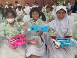 Dukung Program Makan Bergizi, Hari Ikan Nasional Ditandai Gelar Makan Ikan Hingga Periksa Mata Gratis