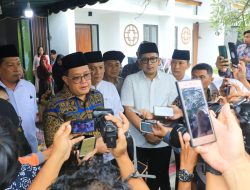 Takziah ke Rumah Duka Empat Siswa SMPN 7 Kota Mojokerto, Pj. Gubernur Adhy Sampaikan Duka Cita dan Santunan