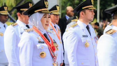 Khofifah-Emil Resmi dilantik Gubernur dan Wakil Gubernur Jatim. Siap Sinergikan Program dengan Pemerintah Pusat