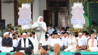 Ribuan Masyarakat Ikuti Tasyakuran, Khofifah Ajak Bersatu Wujudkan Jatim Gerbang Baru Nusantara