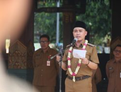 Pimpin Apel Perdana Di Halaman Pemkab Mojokerto, Gus Barra Sampaikan 4 Sektor Pembangunan Prioritas
