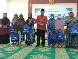 Gelar Festival Ramadhan, Kemenag Gresik Salurkan 700 Paket Sembako kepada Kaum Duafa