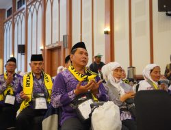 Lepas Jemaah Haji Kloter Perdana, Menag: Jaga Niat dan Kesehatan