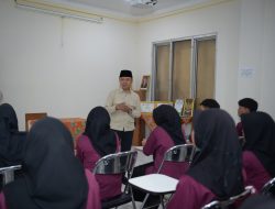 Wamendikdasmen Fajar Dorong Pelajar SMK  Terampil Berkomunikasi