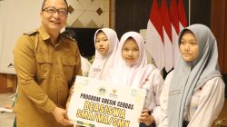 BAZNAS Gresik Distribusikan Program Gresik Cerdas dengan Pemberian 1.000 Beasiswa Pelajar
