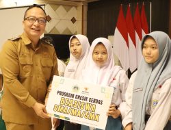 BAZNAS Gresik Distribusikan Program Gresik Cerdas dengan Pemberian 1.000 Beasiswa Pelajar