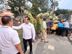 Taman Apsari Dipercantik Usai Pesta Rakyat HUT ke-80 RI, DLH Jatim Turun Tangan