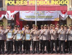 Tiga Anggota Bhabinkamtibmas Berprestasi Diberi Penghargaan Oleh Kapolres Probolinggo