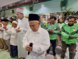 Ribuan Santri Amanatul Ummah dan Ojol Gelar Shalat Ghaib dan Doa bersama untuk Affan Kurniawan, Korban Saat Demo di Jakarta