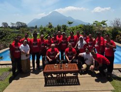 KOMPAK Rayakan HUT ke-80 RI di Trawas Bersama Kantor Hukum Johanes Dipa