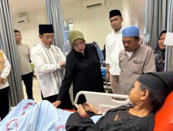 Sambangi RS PMI dan RSUD Bogor, Menag Jenguk Korban Bangunan Majelis Taklim yang Ambruk