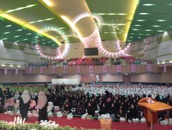Fatayat NU Jember Gelar Maulid Nabi di Unej, Ribuan Jamaah Perempuan Khusuk Dengarkan Taushiyah Ustadzah Halimah Alaydrus